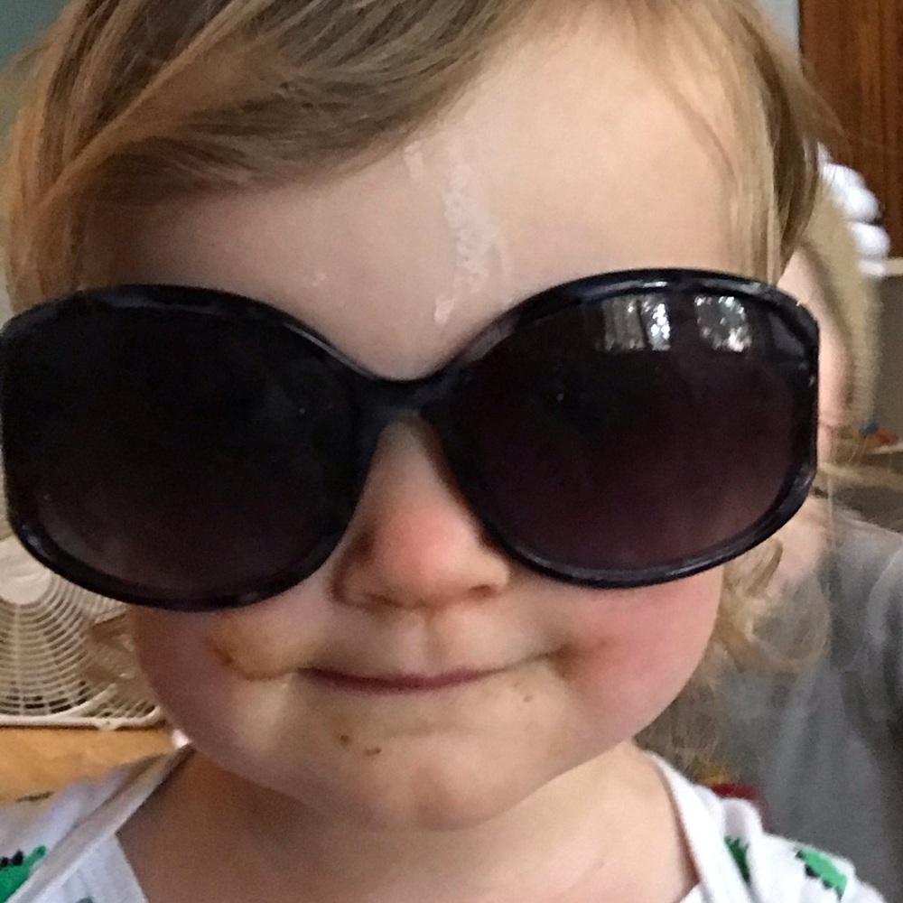 Meet your Posher, Elizabeth